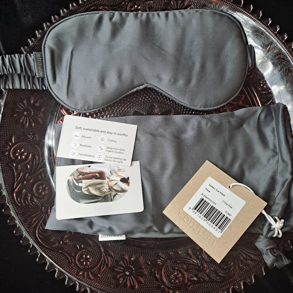 TWO Ettitude Luxury Bamboo Sleep Masks+ Travel Bags - Picture 2 of 6